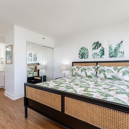Waikiki Banyan W-Ocean Views With Free Parking! Apartment Honolulu Bagian luar foto