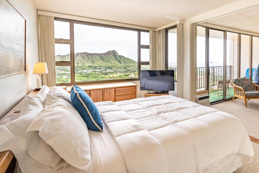 Waikiki Banyan W-Ocean Views With Free Parking! Apartment Honolulu Bagian luar foto