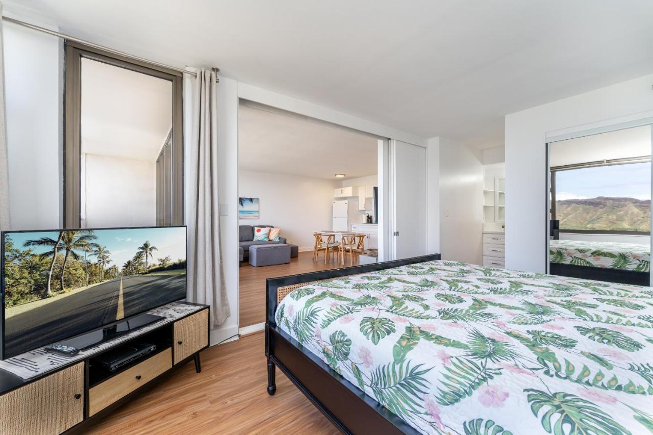Waikiki Banyan W-Ocean Views With Free Parking! Apartment Honolulu Bagian luar foto